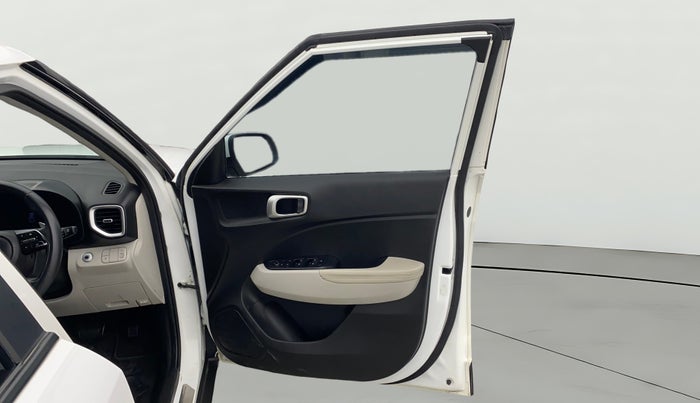 2023 Hyundai VENUE SX (O) 1.0 TURBO DCT, Petrol, Automatic, 43,845 km, RHS Front Door