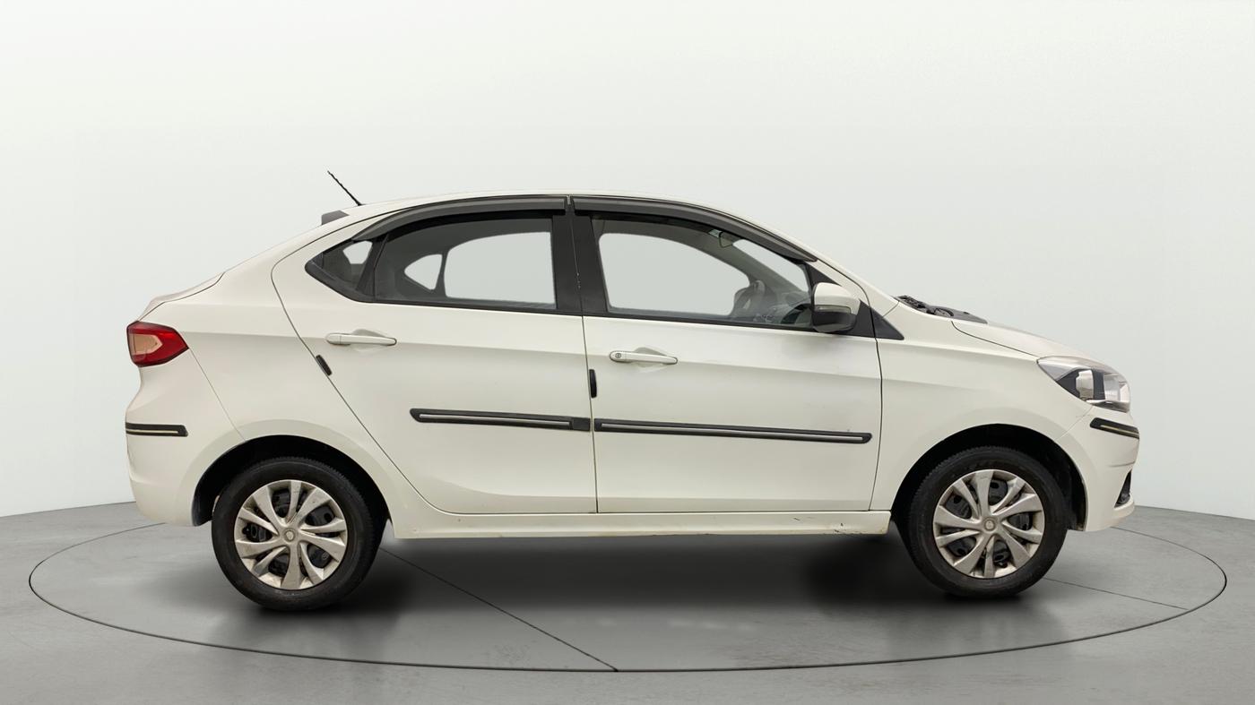 2018 Tata TIGOR XT PETROL, Petrol, Manual, 31,547 km, Right Side View
