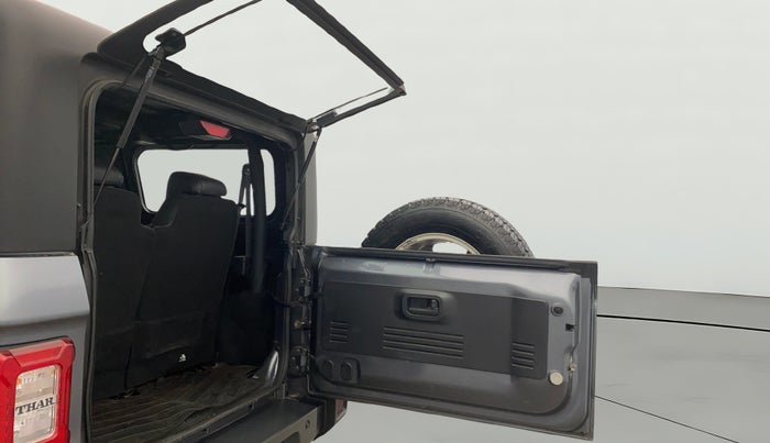2022 Mahindra Thar LX PETROL HT 4WD AT, Petrol, Automatic, 20,628 km, Boot Door Open