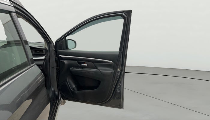 2023 Maruti XL6 ALPHA MT, Petrol, Manual, 32,459 km, RHS Front Door