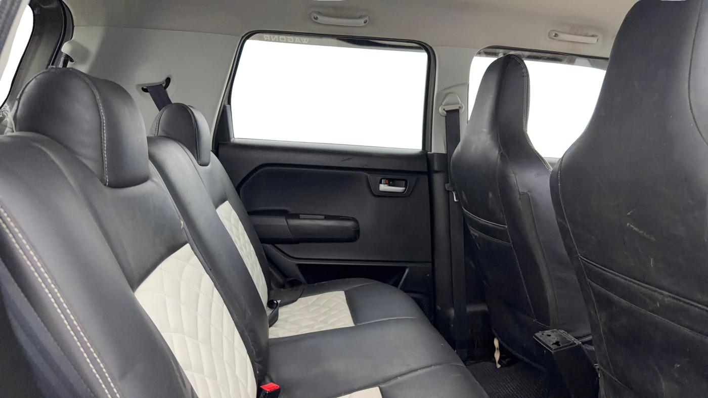 2023 Maruti New Wagon-R VXI CNG 1.0, CNG, Manual, 34,914 km, Right Side Rear Door Cabin