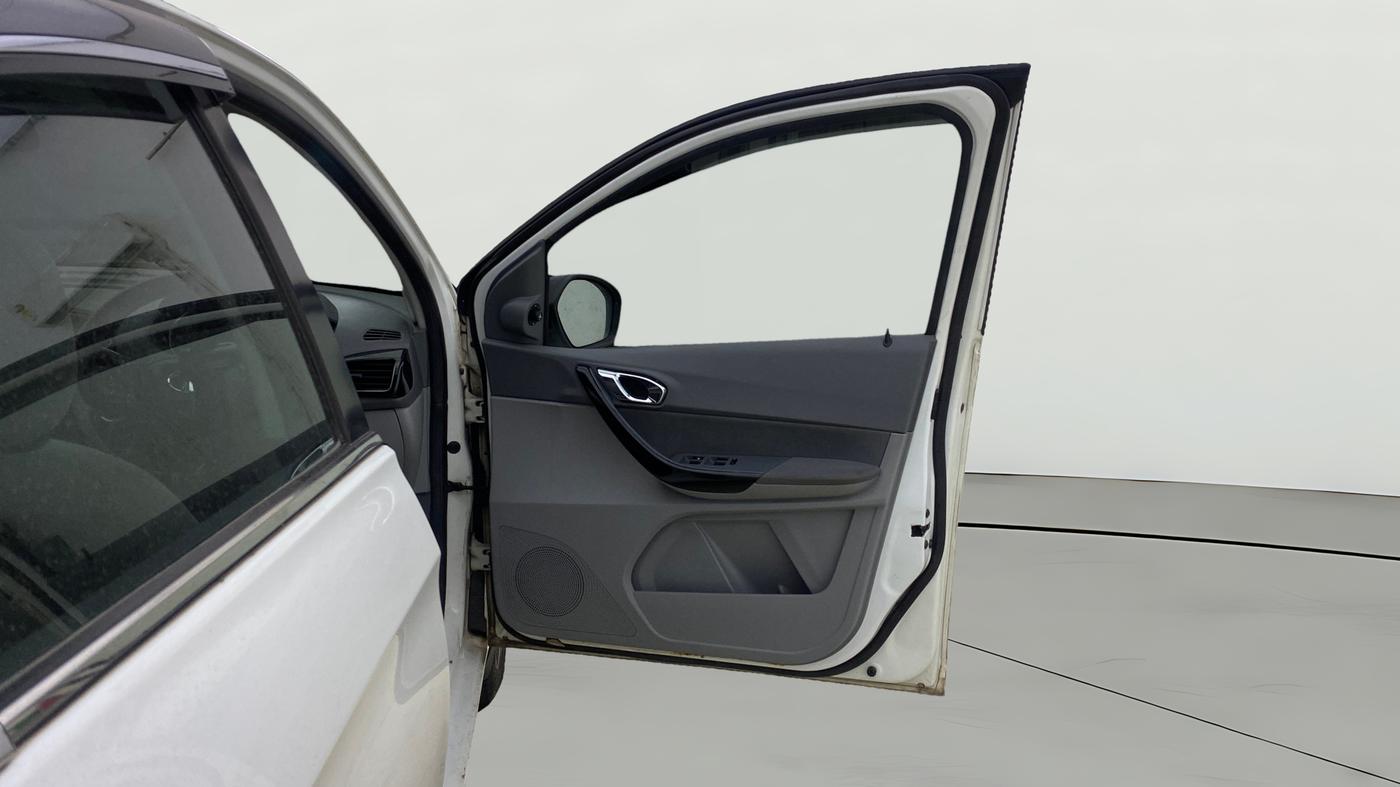 2022 Tata TIGOR XZ PLUS PETROL, Petrol, Manual, 82,276 km, RHS Front Door