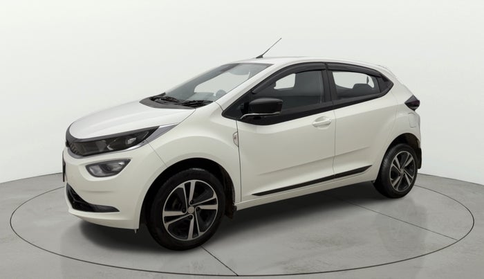 2022 Tata ALTROZ XZ PETROL, Petrol, Manual, 32,969 km, Left Front Diagonal