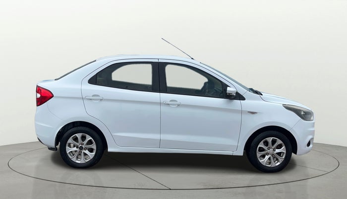 2015 Ford Figo Aspire TITANIUM1.5 DIESEL, Diesel, Manual, 1,10,513 km, Right Side View