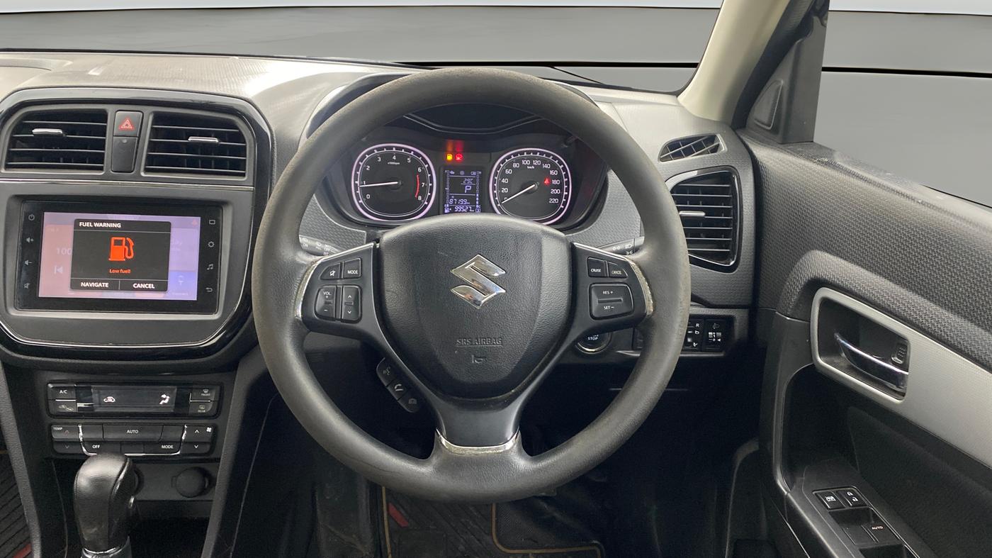 2020 Maruti Vitara Brezza ZXI AT SHVS, Petrol, Automatic, 99,527 km, Steering Wheel Close Up