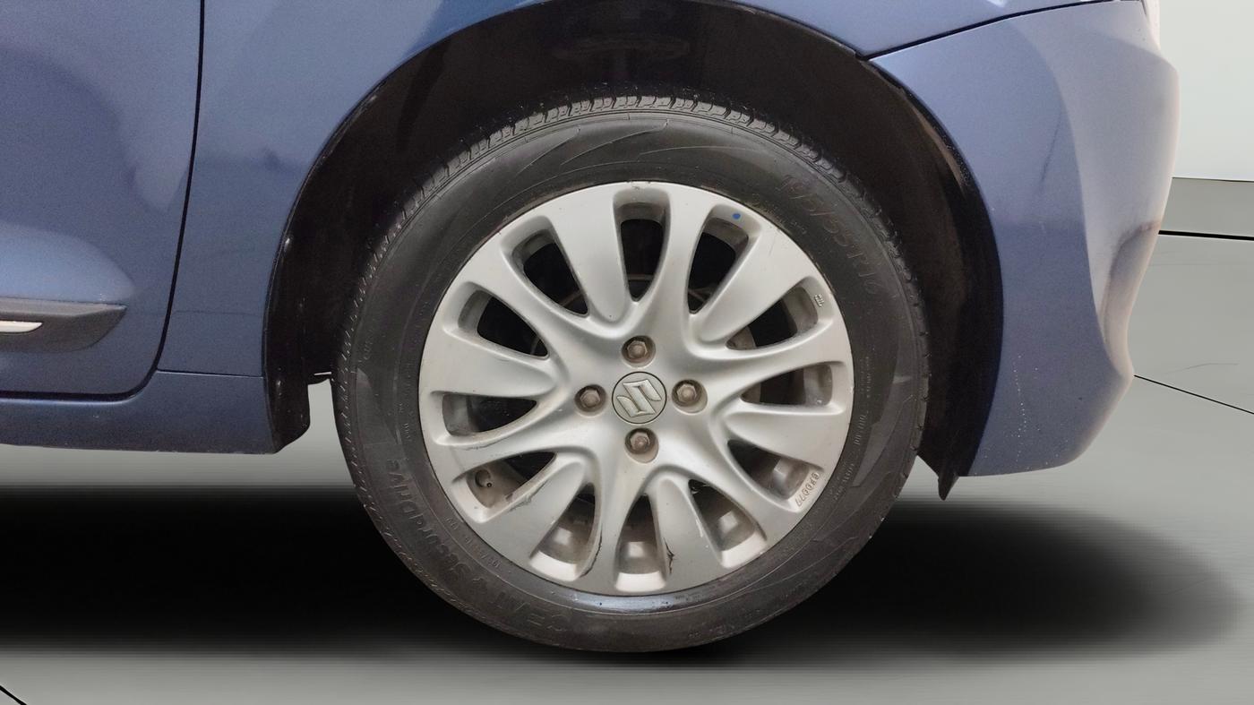 2017 Maruti Baleno ALPHA PETROL 1.2, Petrol, Manual, 37,740 km, Right Front Wheel