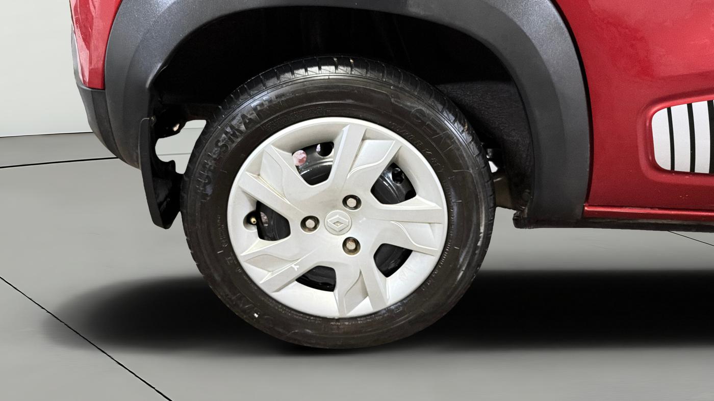 2019 Renault Kwid RXL, Petrol, Manual, 22,909 km, Right Rear Wheel