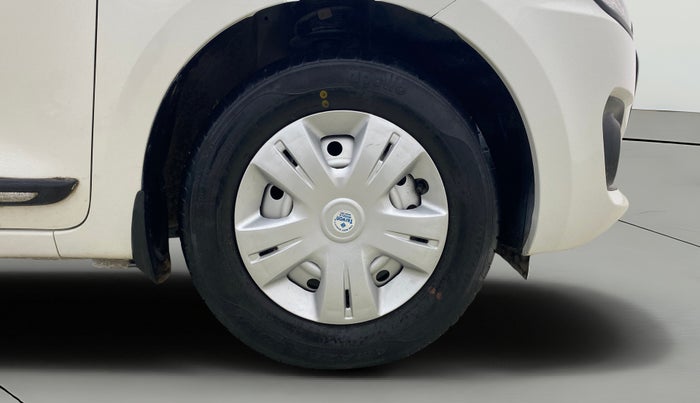 2020 Maruti Swift LXI, Petrol, Manual, 32,747 km, Right Front Wheel