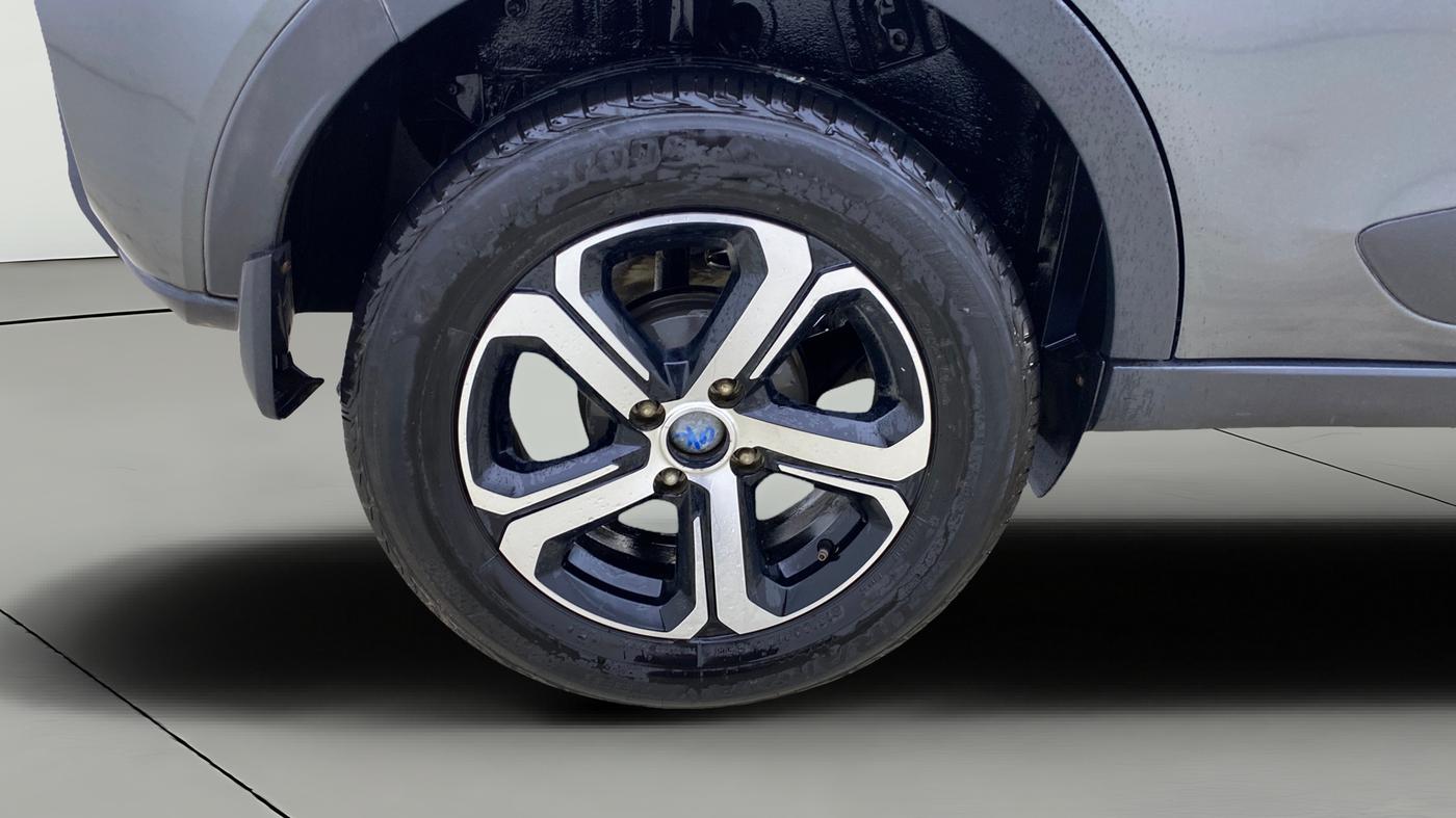 2022 Tata NEXON XZA PLUS (PREMIUM) DIESEL, Diesel, Automatic, 73,624 km, Right Rear Wheel