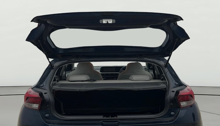 2023 Hyundai GRAND I10 NIOS SPORTZ AMT 1.2 KAPPA VTVT, Petrol, Automatic, 10,999 km, Boot Door Open