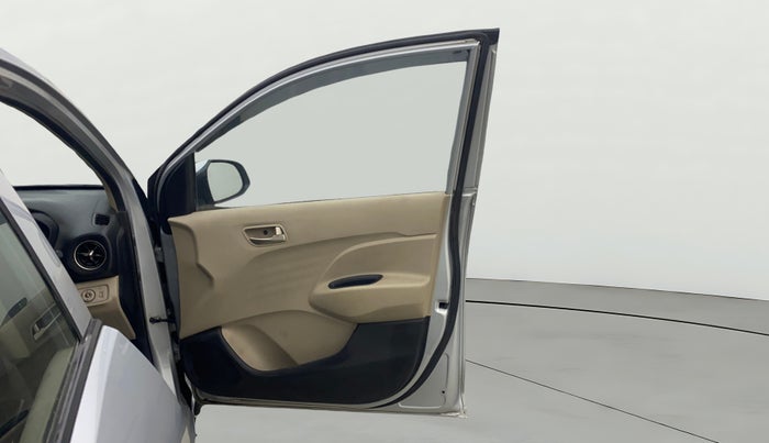 2018 Hyundai NEW SANTRO SPORTZ AMT, Petrol, Automatic, 57,764 km, RHS Front Door