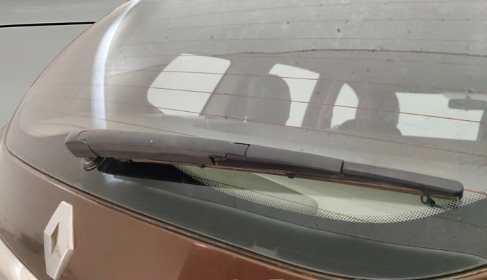 2017 Renault Duster 110 PS RXZ 4X2 AMT DIESEL, Diesel, Automatic, 75,759 km, Rear Wiper