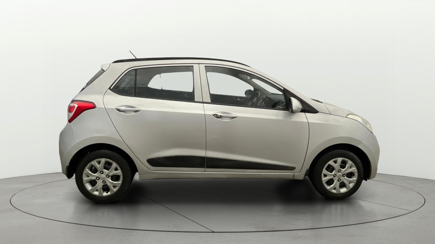 2015 Hyundai Grand i10 SPORTZ 1.2 KAPPA VTVT, Petrol, Manual, 57,270 km, Right Side View