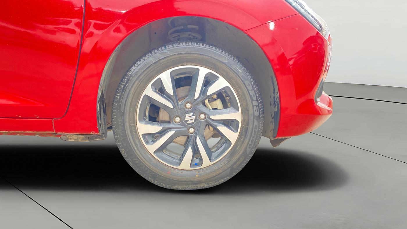 2024 Maruti Swift ZXI PLUS, Petrol, Manual, 28,644 km, Right Front Wheel