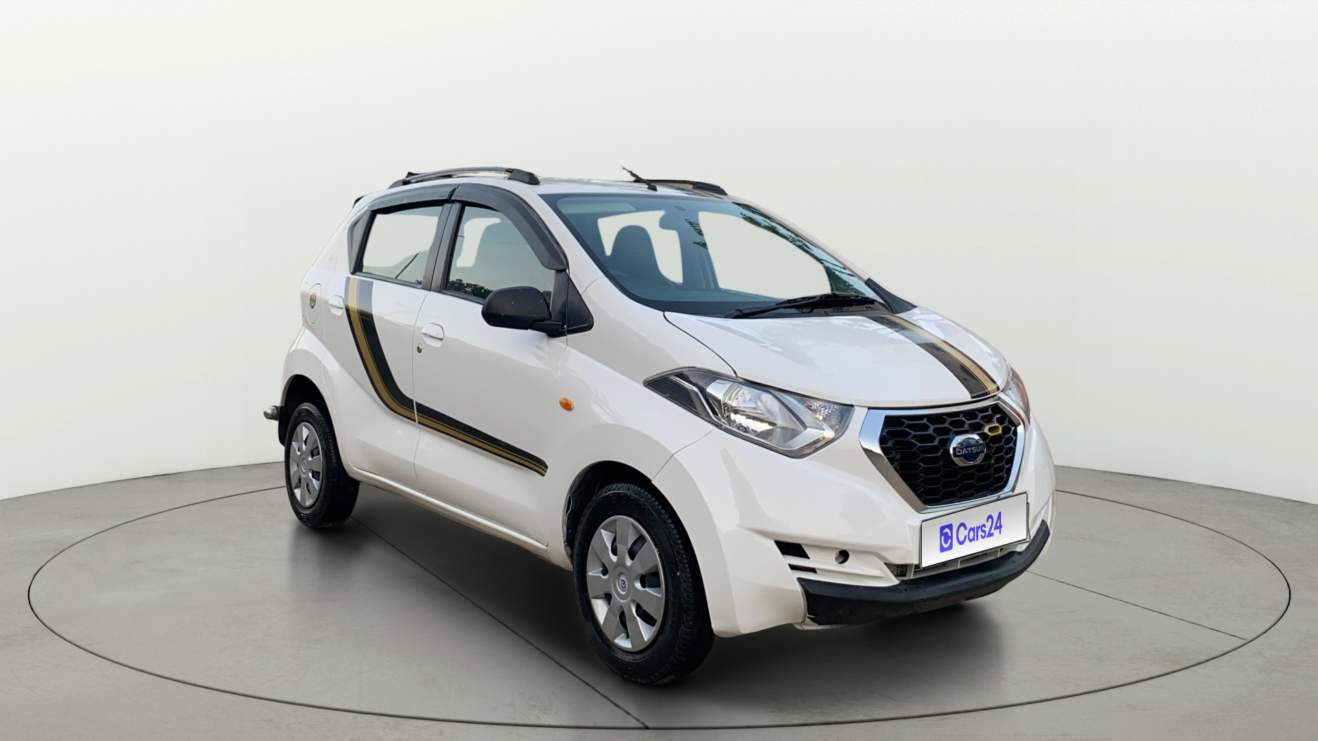 2017 Datsun Redi Go 2016-2018 GOLD LIMITED EDITION