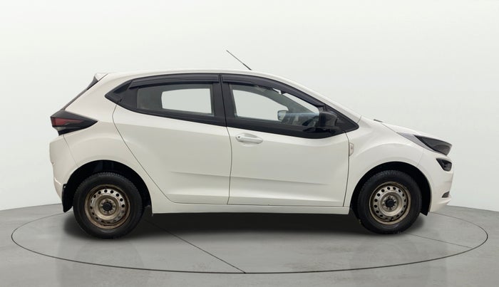 2020 Tata ALTROZ XE PETROL, Petrol, Manual, 33,190 km, Right Side View