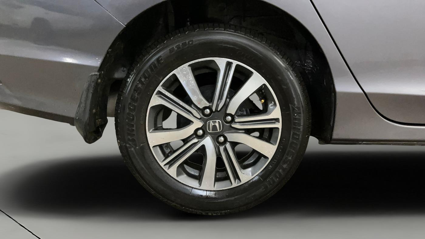 2021 Honda City 1.5L I-VTEC V MT 5TH GEN, Petrol, Manual, 70,298 km, Right Rear Wheel
