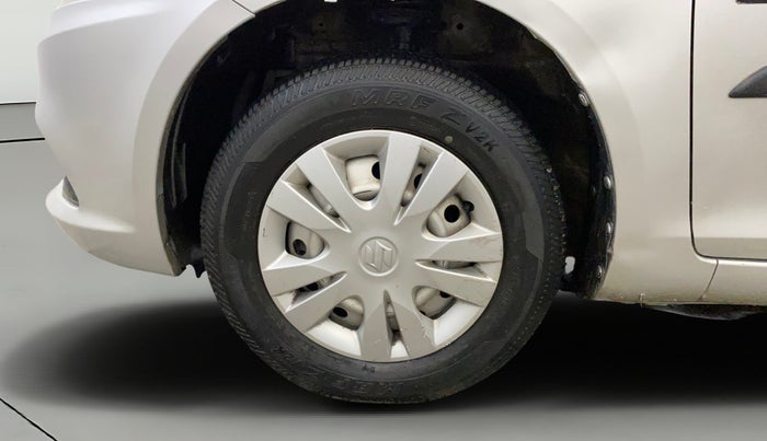 2015 Maruti Swift Dzire LXI (O), Petrol, Manual, 45,556 km, Left Front Wheel