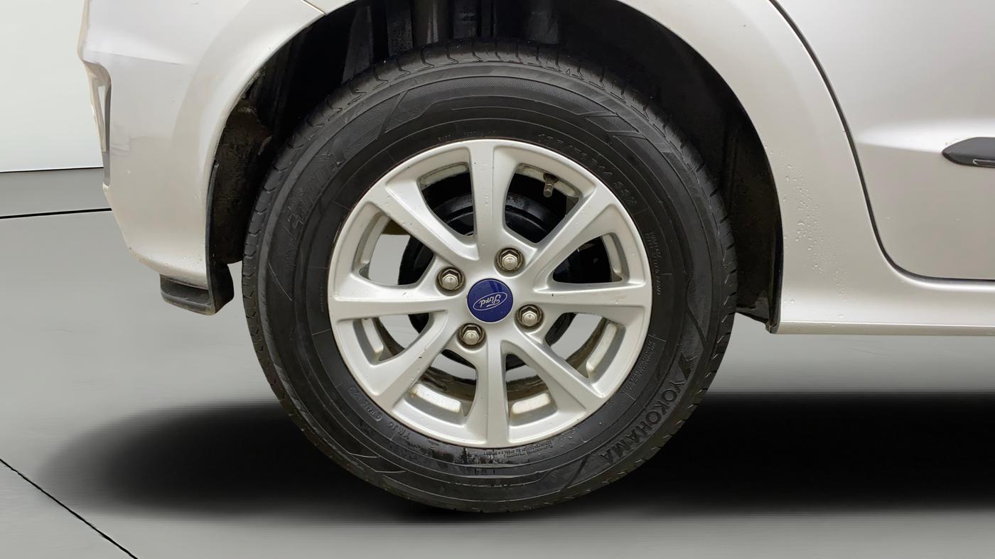 2019 Ford New Figo TITANIUM 1.2 PETROL MT, Petrol, Manual, 59,465 km, Right Rear Wheel