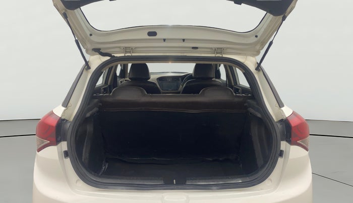 2014 Hyundai Elite i20 SPORTZ 1.2, Petrol, Manual, 1,22,146 km, Boot Open Zoomed View