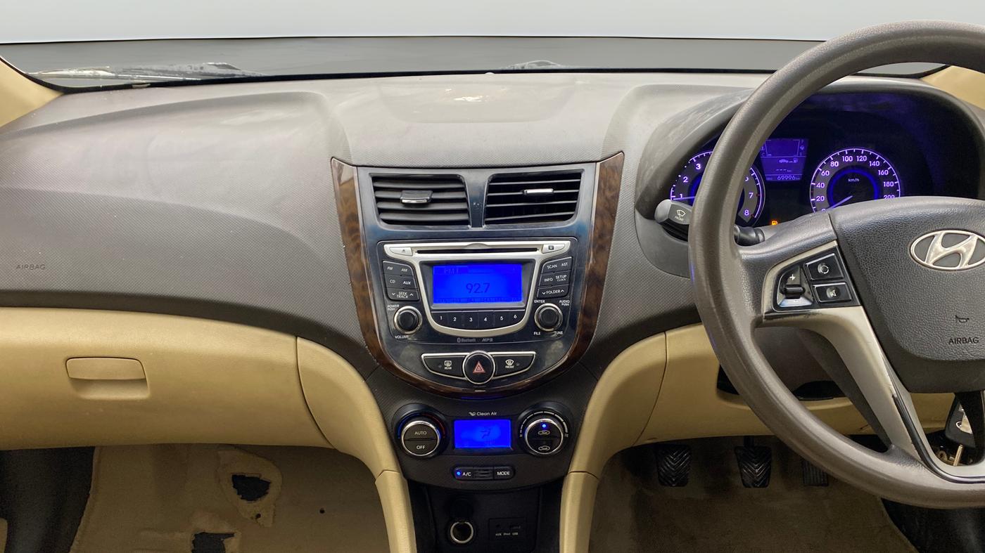 2013 Hyundai Verna FLUIDIC 1.6 VTVT SX, Petrol, Manual, 69,987 km, Air Conditioner