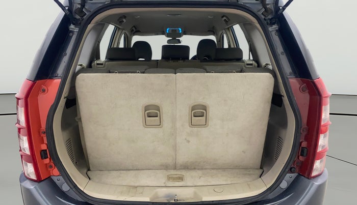 2016 Mahindra XUV500 W6 AT, Diesel, Automatic, 76,499 km, Boot Open Zoomed View