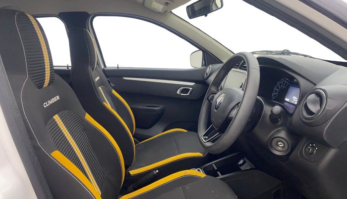 2024 Renault Kwid CLIMBER AMT 1.0, Petrol, Automatic, 5,049 km, Right Side Front Door Cabin