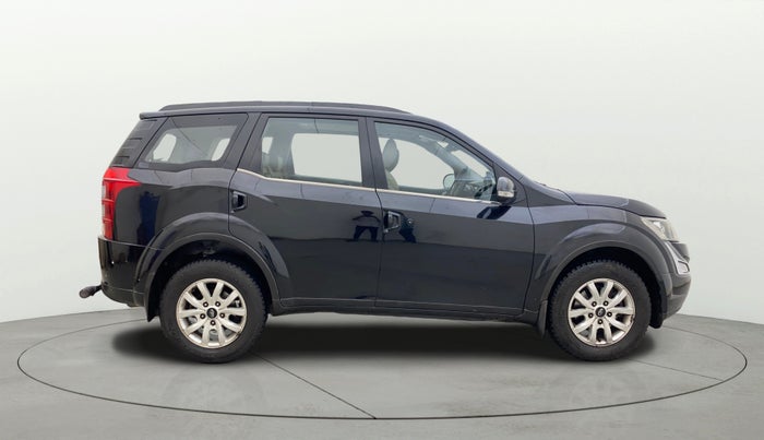 2017 Mahindra XUV500 W10, Diesel, Manual, 65,122 km, Right Side View