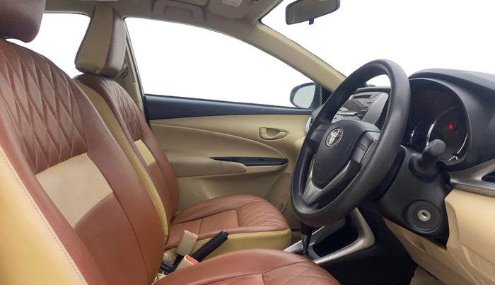 2018 Toyota YARIS J CVT, Petrol, Automatic, 77,860 km, Right Side Front Door Cabin