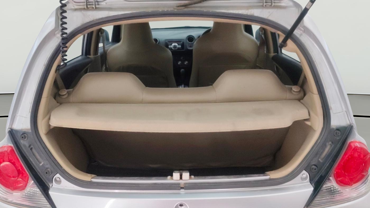2015 Honda Brio VX AT, Petrol, Automatic, 1,06,401 km, Boot Open Zoomed View