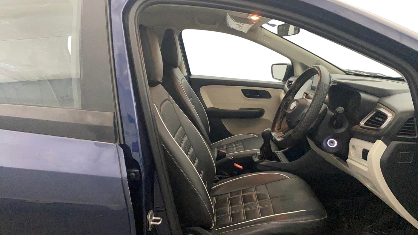 2024 Tata ALTROZ XM PLUS PETROL, Petrol, Manual, 31,608 km, Right Side Front Door Cabin