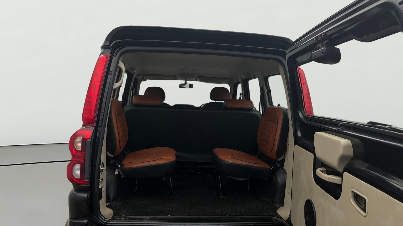 2023 Mahindra SCORPIO CLASSIC S11 7STR, Diesel, Manual, 45,154 km, Boot Open Zoomed View