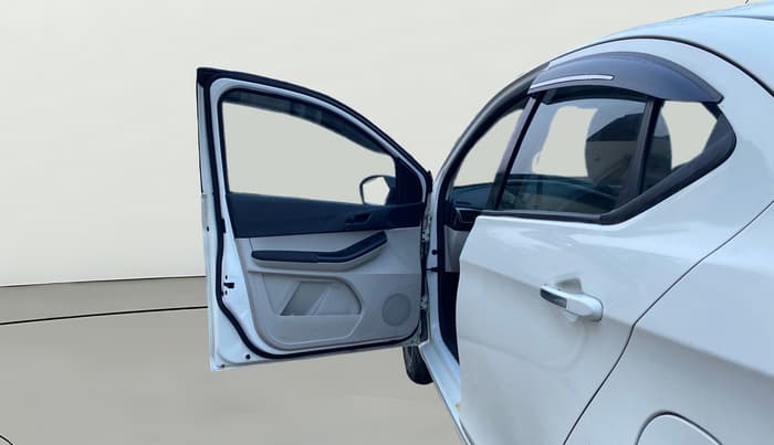 2024 Tata TIGOR XZ CNG, CNG, Manual, 17,640 km, LHS Front Door
