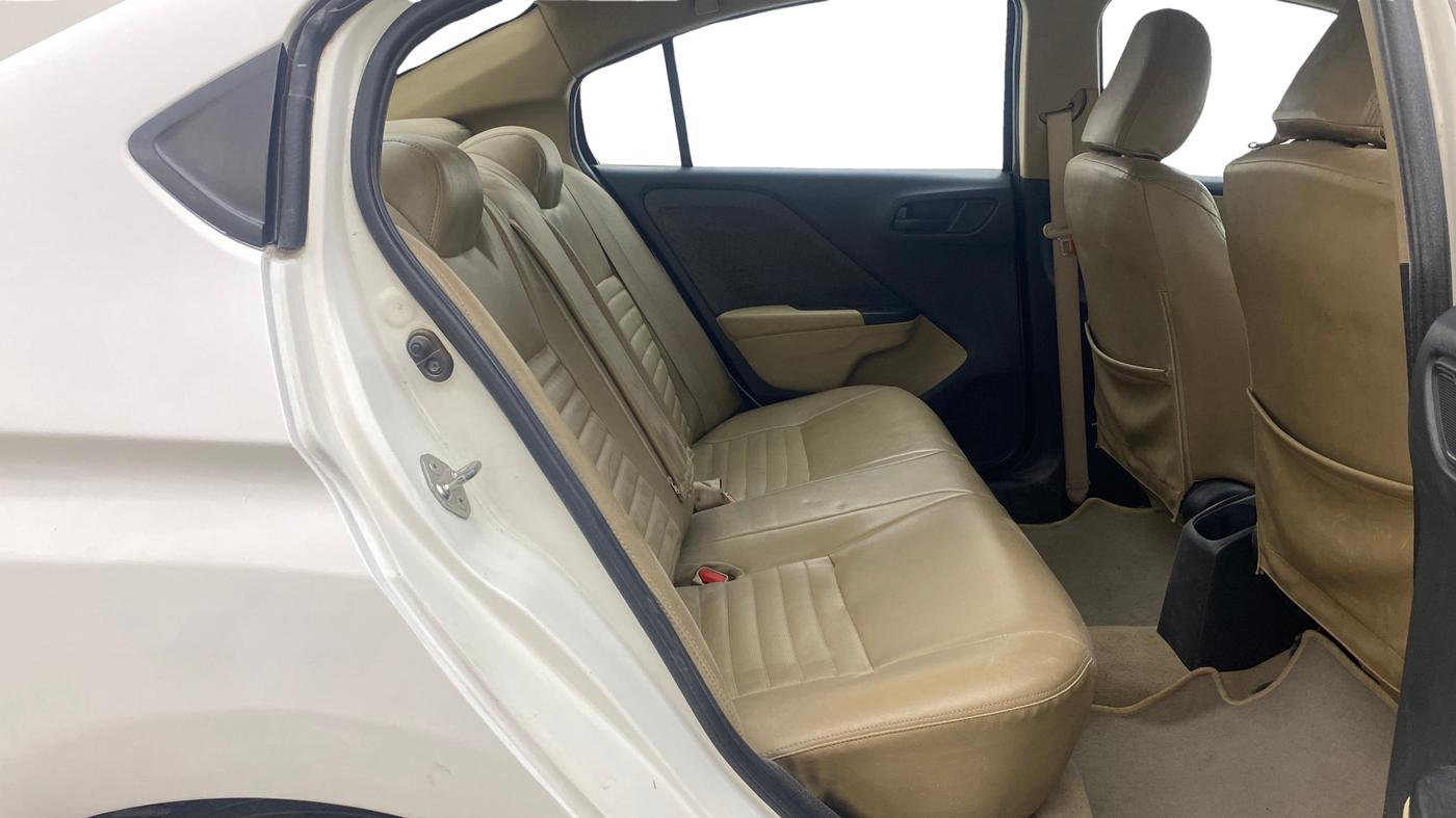 2015 Honda City 1.5L I-DTEC S, Diesel, Manual, 1,07,034 km, Right Side Rear Door Cabin