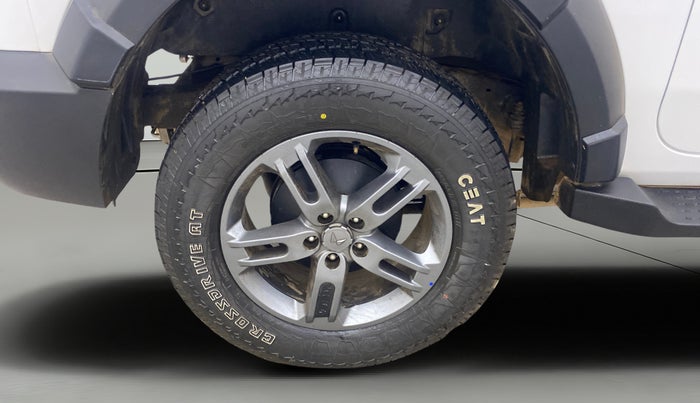 2024 Mahindra Thar LX P 2WD AT HT, Petrol, Automatic, 8,880 km, Right Rear Wheel