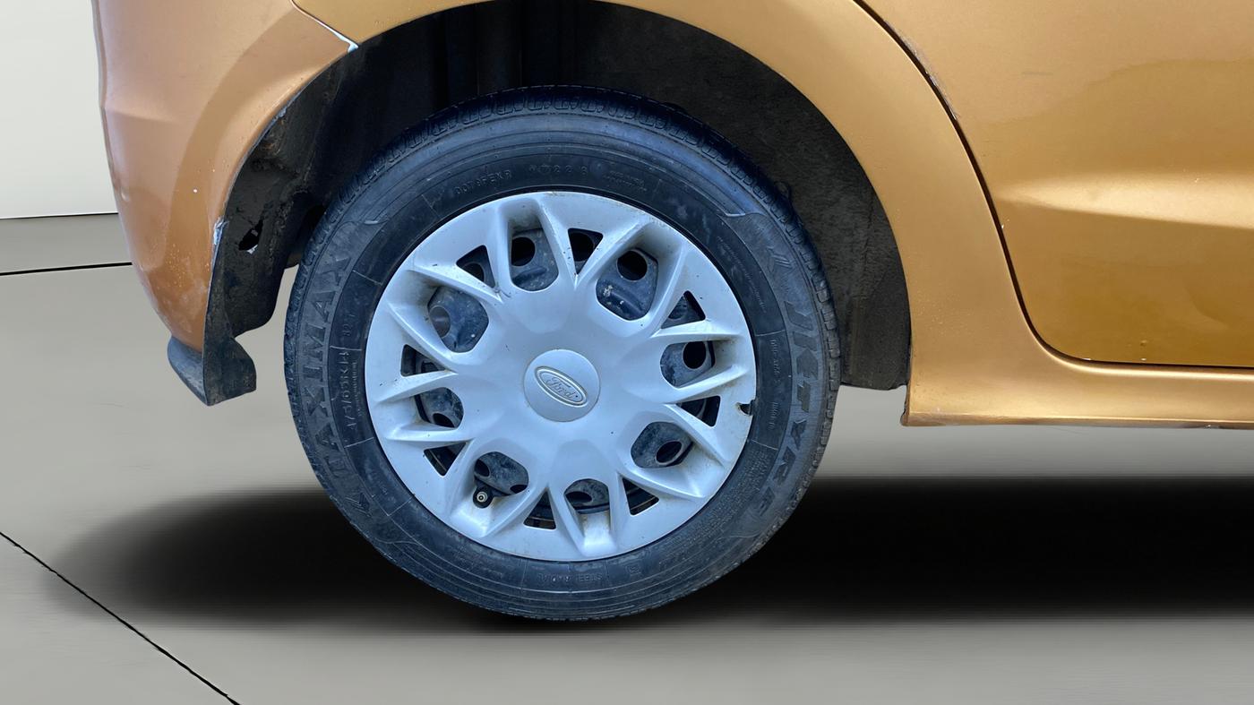 2015 Ford New Figo TREND 1.2 PETROL, Petrol, Manual, 82,951 km, Right Rear Wheel