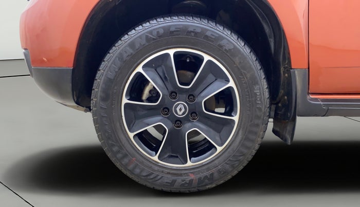 2016 Renault Duster 85 PS RXL DIESEL, Diesel, Manual, 47,937 km, Left Front Wheel