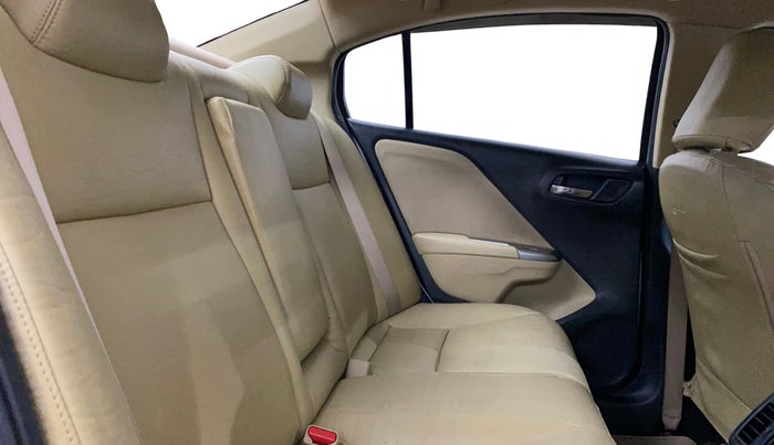 2015 Honda City 1.5L I-VTEC V MT, Petrol, Manual, 76,247 km, Right Side Rear Door Cabin