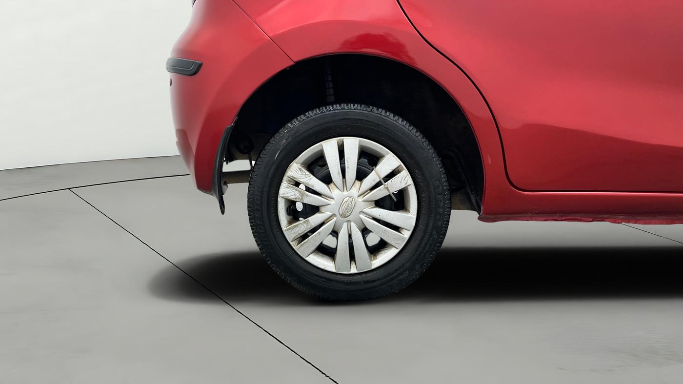 2014 Datsun Go T, Petrol, Manual, 73,041 km, Right Rear Wheel