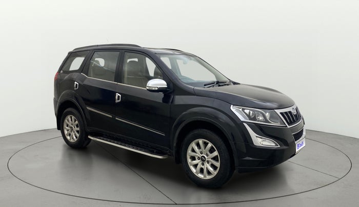 2017 Mahindra XUV500 W10 AT, Diesel, Automatic, 1,11,323 km, SRP