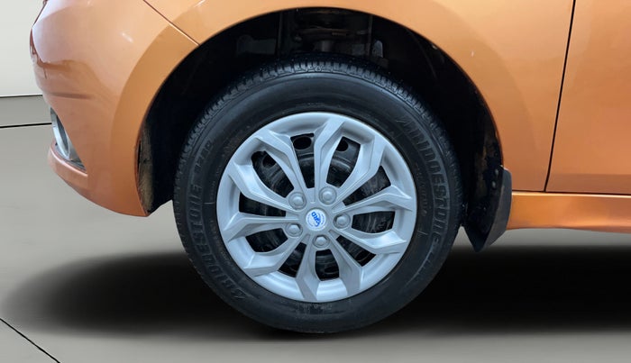 2017 Tata Tiago XZ PETROL, Petrol, Manual, 35,202 km, Left Front Wheel