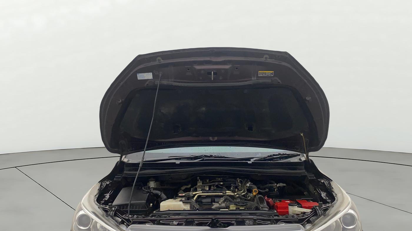 2018 Toyota Innova Crysta 2.4 VX 7 STR, Diesel, Manual, 84,050 km, Open Bonet