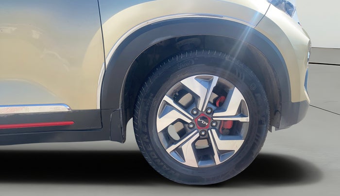 2021 KIA SONET GTX PLUS 1.0 IMT, Petrol, Manual, 39,645 km, Right Front Wheel