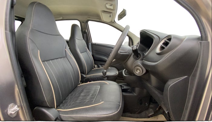 2018 Datsun Redi Go T (O), Petrol, Manual, 43,988 km, Right Side Front Door Cabin