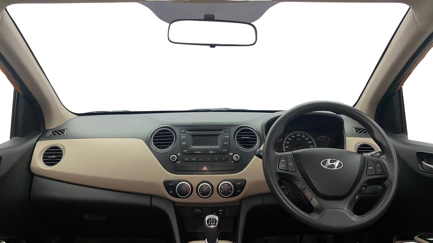 2016 Hyundai Grand i10 SPORTZ 1.2 KAPPA VTVT, Petrol, Manual, 45,125 km, Dashboard