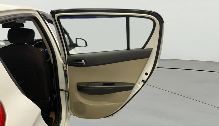 2012 Hyundai i20 SPORTZ 1.4 AT, Petrol, Automatic, 99,234 km, RHS Rear Door