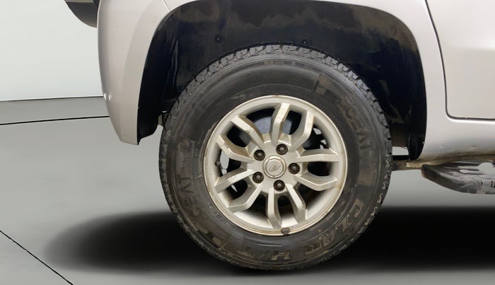 2015 Mahindra TUV300 T8, Diesel, Manual, 51,720 km, Right Rear Wheel