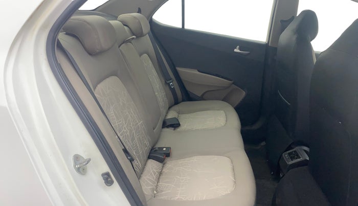 2016 Hyundai Xcent S 1.2, Petrol, Manual, 1,17,304 km, Right Side Rear Door Cabin