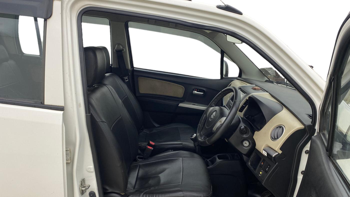 2017 Maruti Wagon R 1.0 LXI CNG, CNG, Manual, 51,600 km, Right Side Front Door Cabin