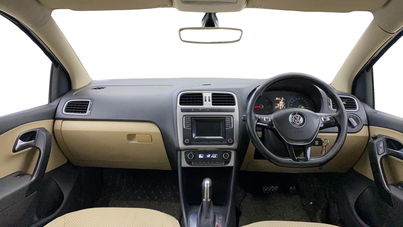 2016 Volkswagen Ameo HIGHLINE DSG 1.5 DIESEL , Diesel, Automatic, 1,20,886 km, Dashboard
